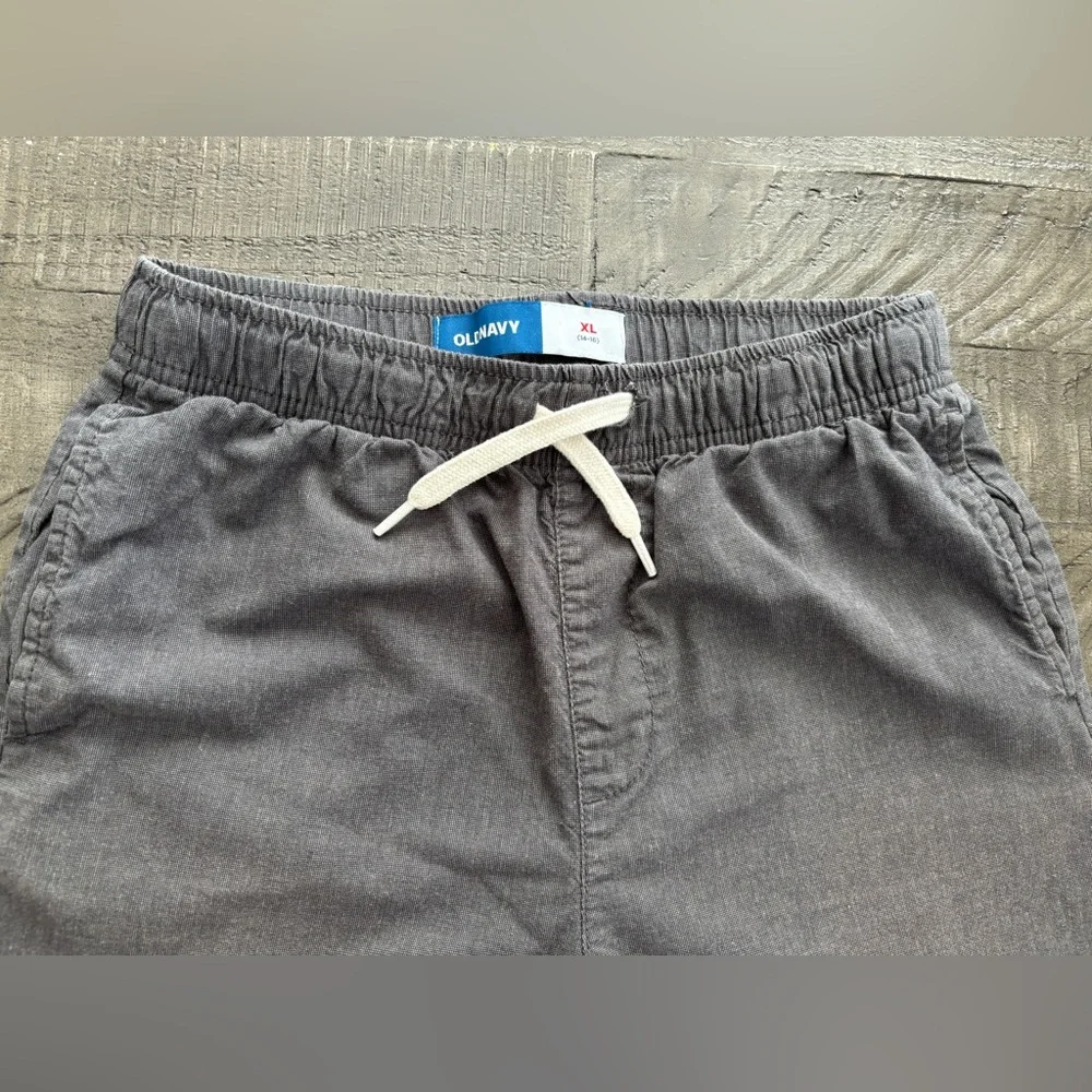 Old Navy Gray Drawstring Shorts Size 14-16